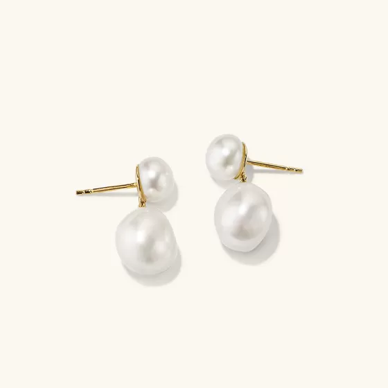 Hot Bold Pearl Drop Earrings Earrings