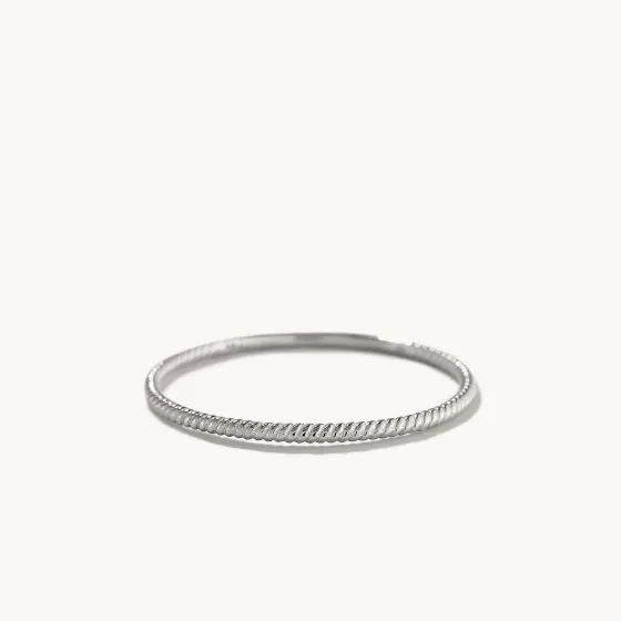 Outlet Twist Ring Rings